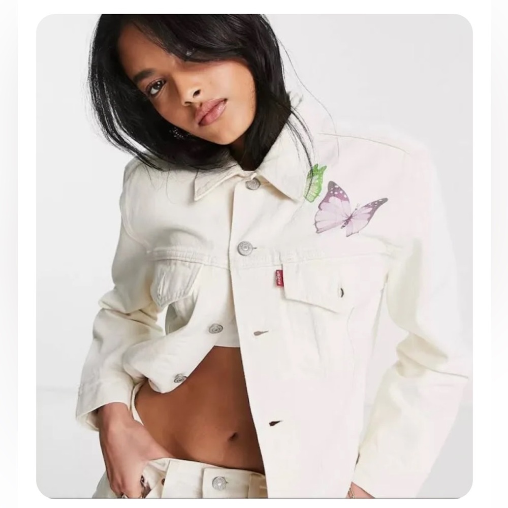 🦋 Women’s Levi’s Ex-Boyfriend White Jean Jacket with Butterlies - Picture 3 of 11